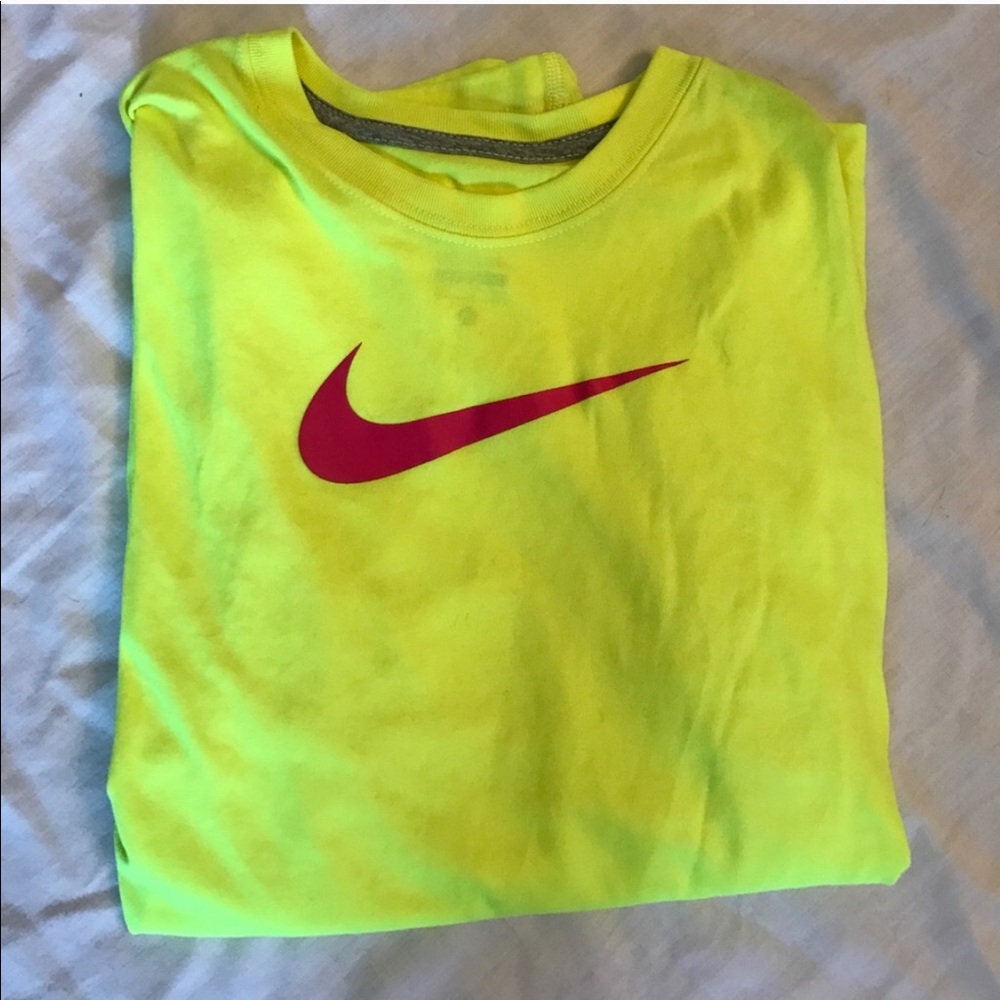 Nike Performance Top - Picture 5 of 5